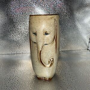UCTCI Vintage Japan Stoneware vase Elephant